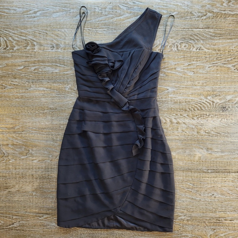 Max and Cleo Black One Shoulder Ruffle Cocktail  Dress $178 XGX6P107 Size 2 NWT